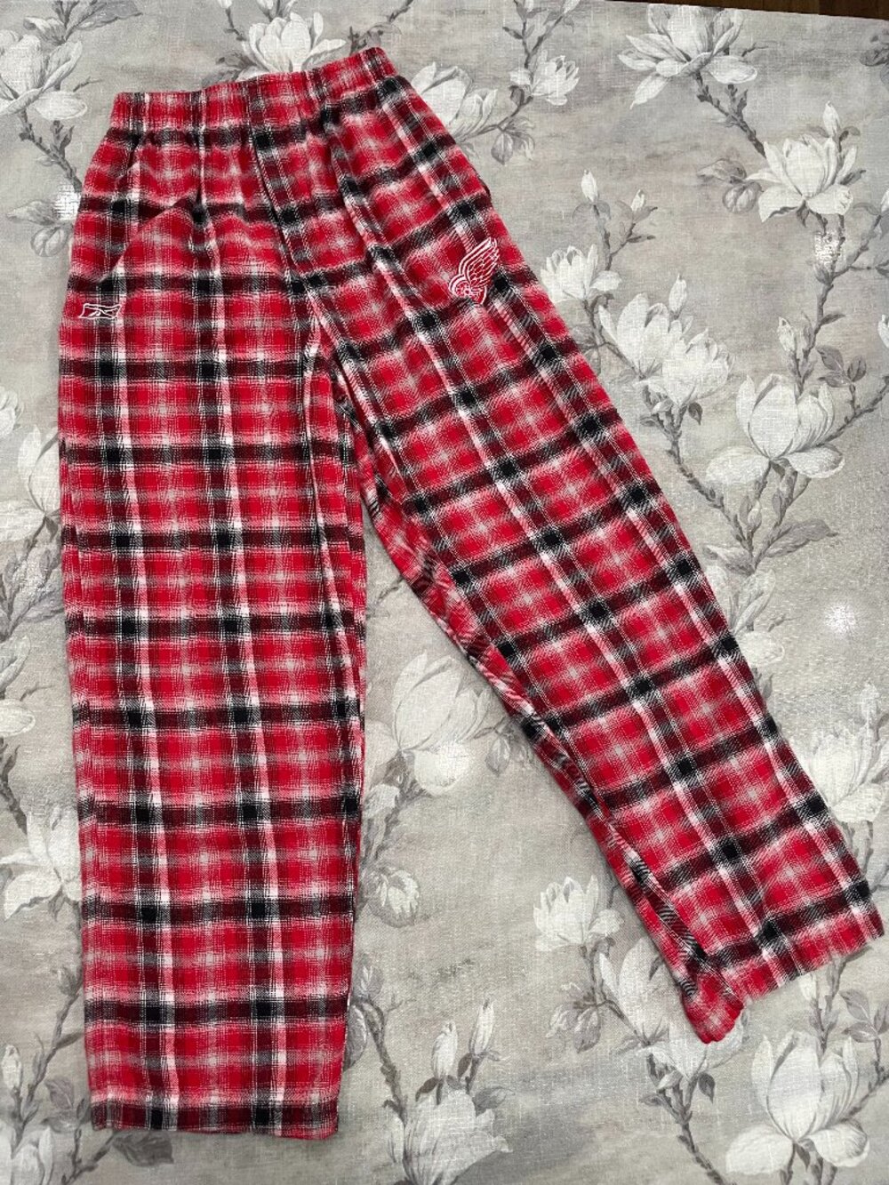 Detroit Red Wings Pajama Pants Youth Large 14/16 Red Plaid Reebok NHL Sleepwear